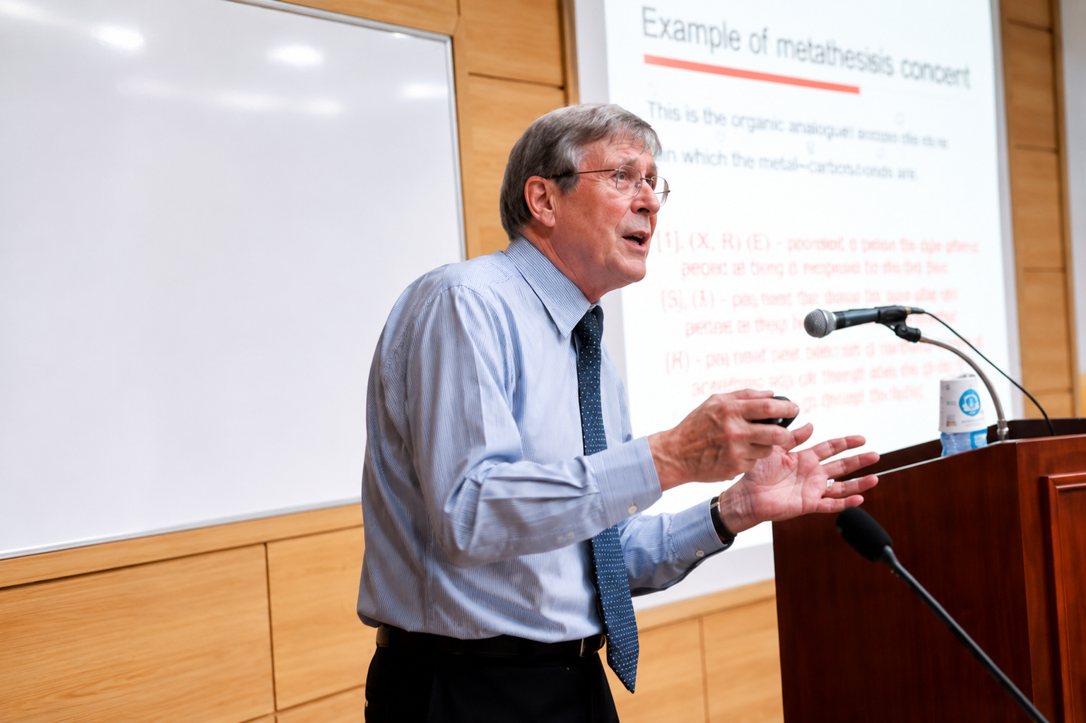 Anaheim University Vice-President for Academic Affairs & Senior TESOL Professor Dr. Rod Ellis at Anaheim University-Seoul National University Seminar